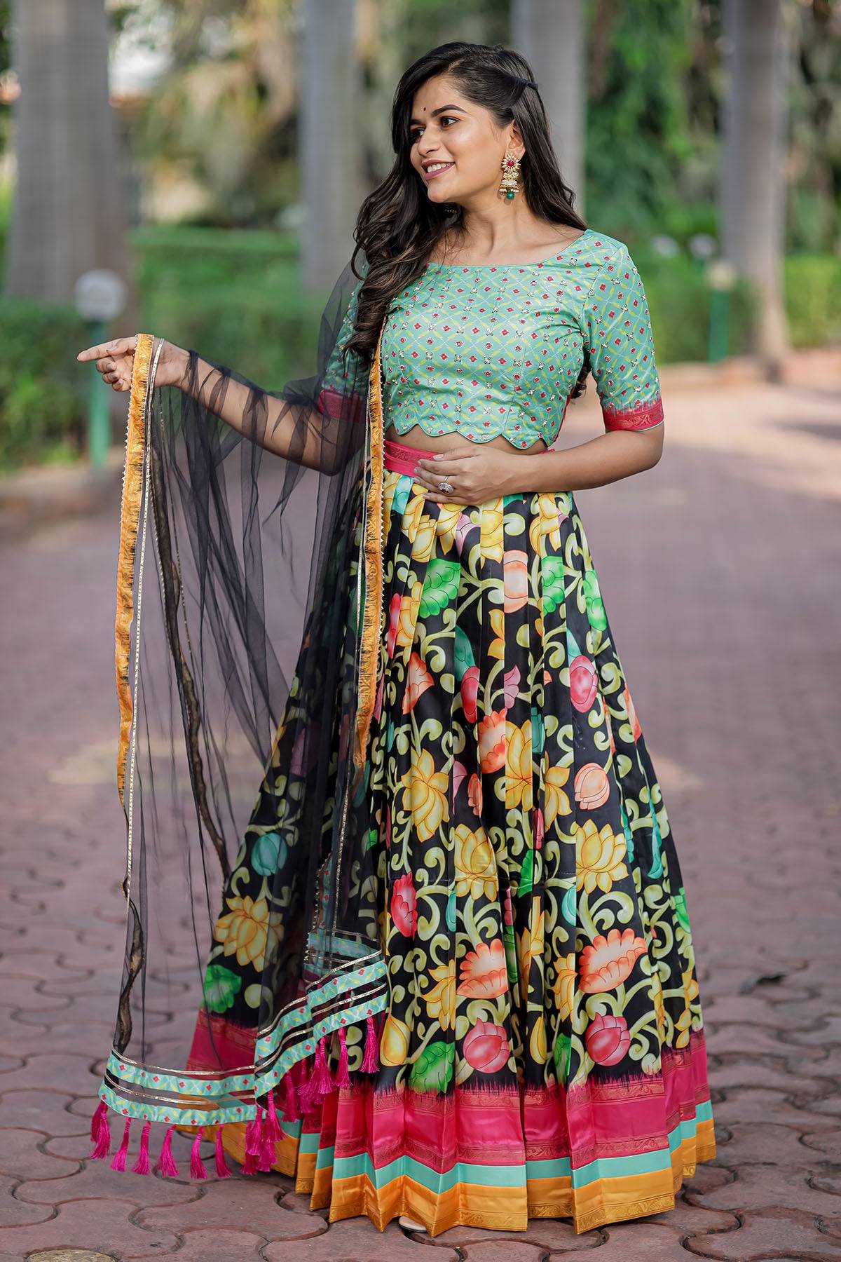 Black, Turquoise Sudha Crop top Set - Bullionknot