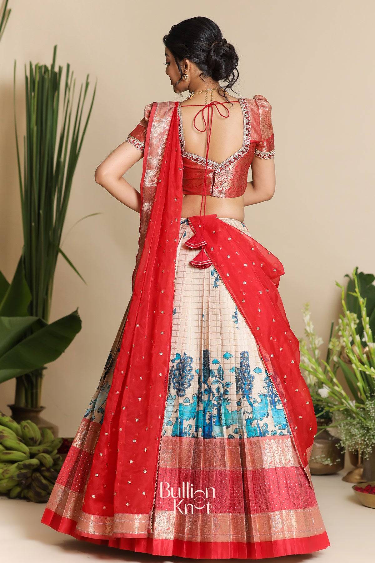 saloni banarasi lehenga set for wedding