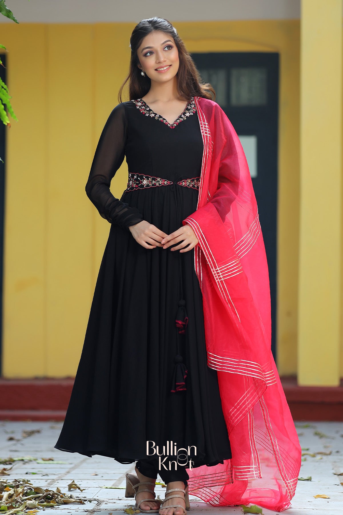 Mangolia Anarkali Suit Set in Black