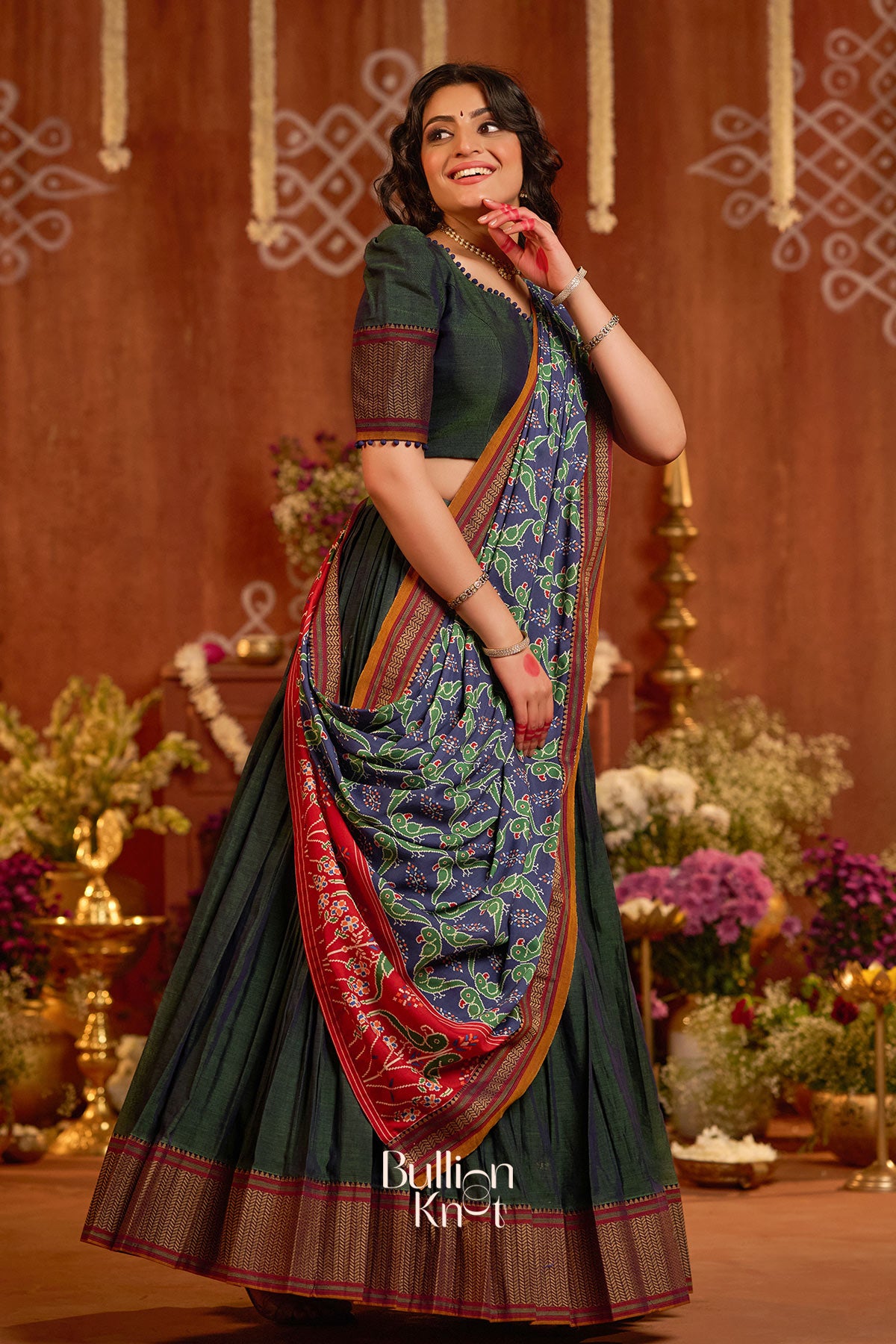 Dhiwija Handloom Half Saree in Dual Tone