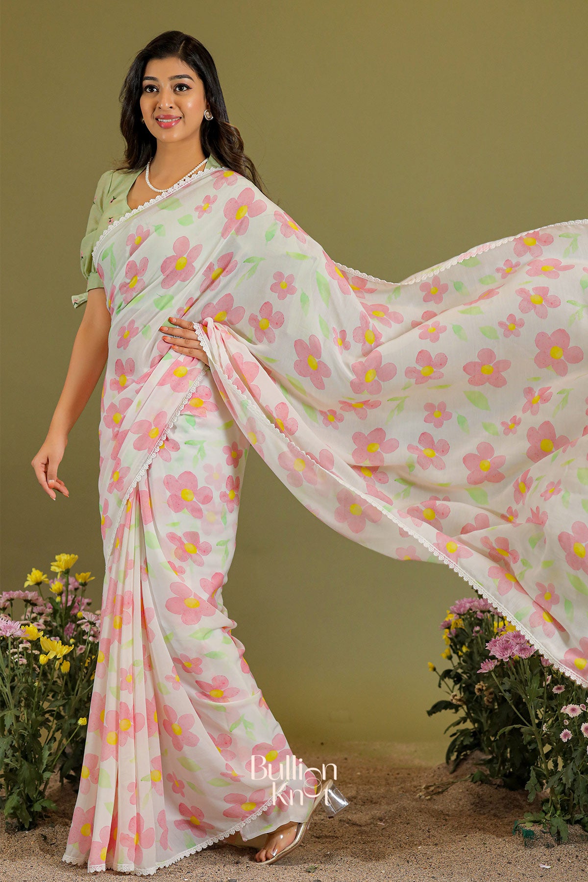 Phool Podha Saree in Pista & White
