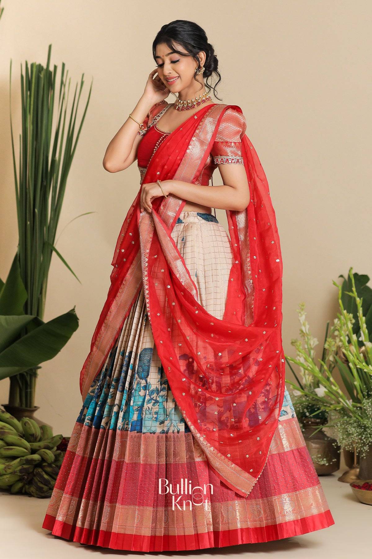 stylish saloni banarasi lehenga set in red color