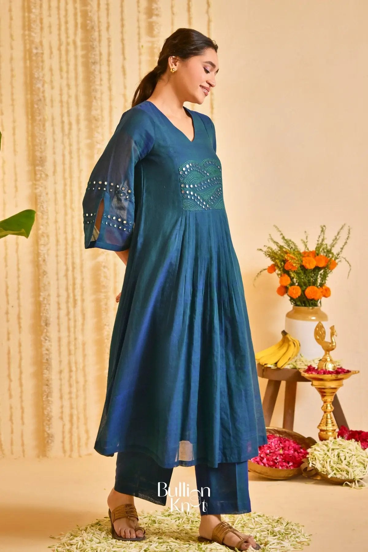 Gulnaaz Handloom Kurta Set (Dress) in Indigo
