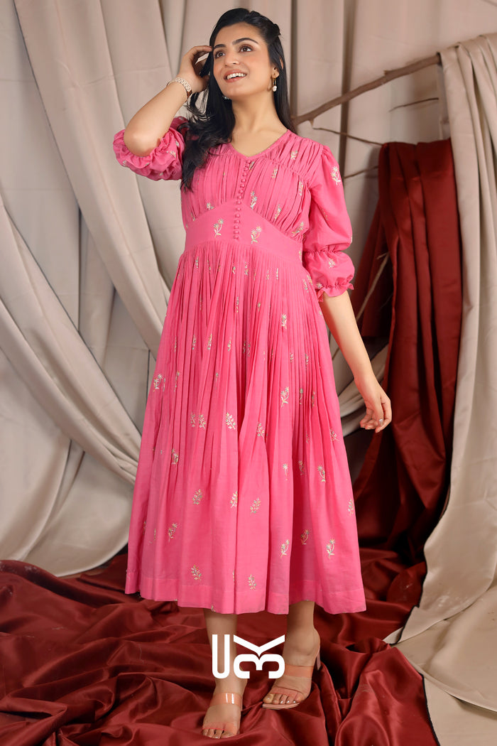 Cynthia Summer Midi (Dress) in Pink