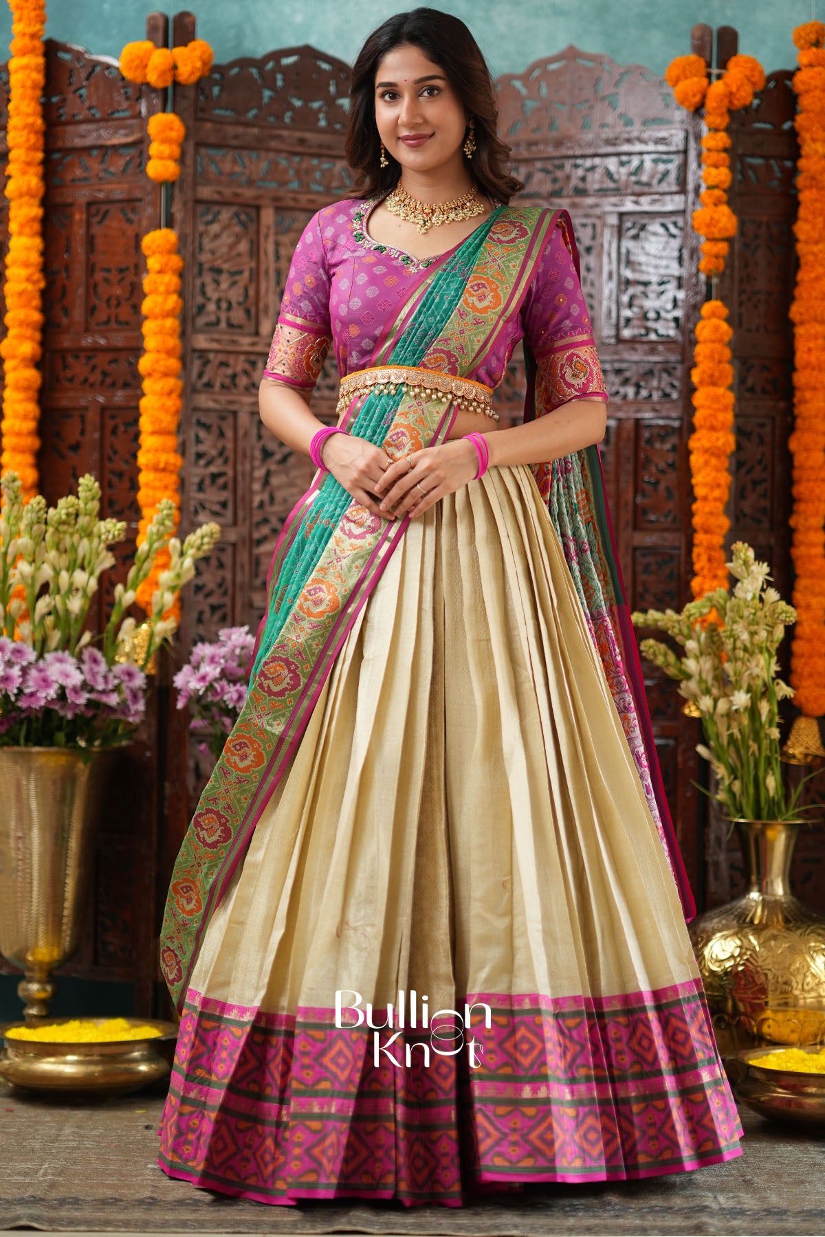 Pehraav Green Rani 2 IN 1 Lehenga Set With Belt