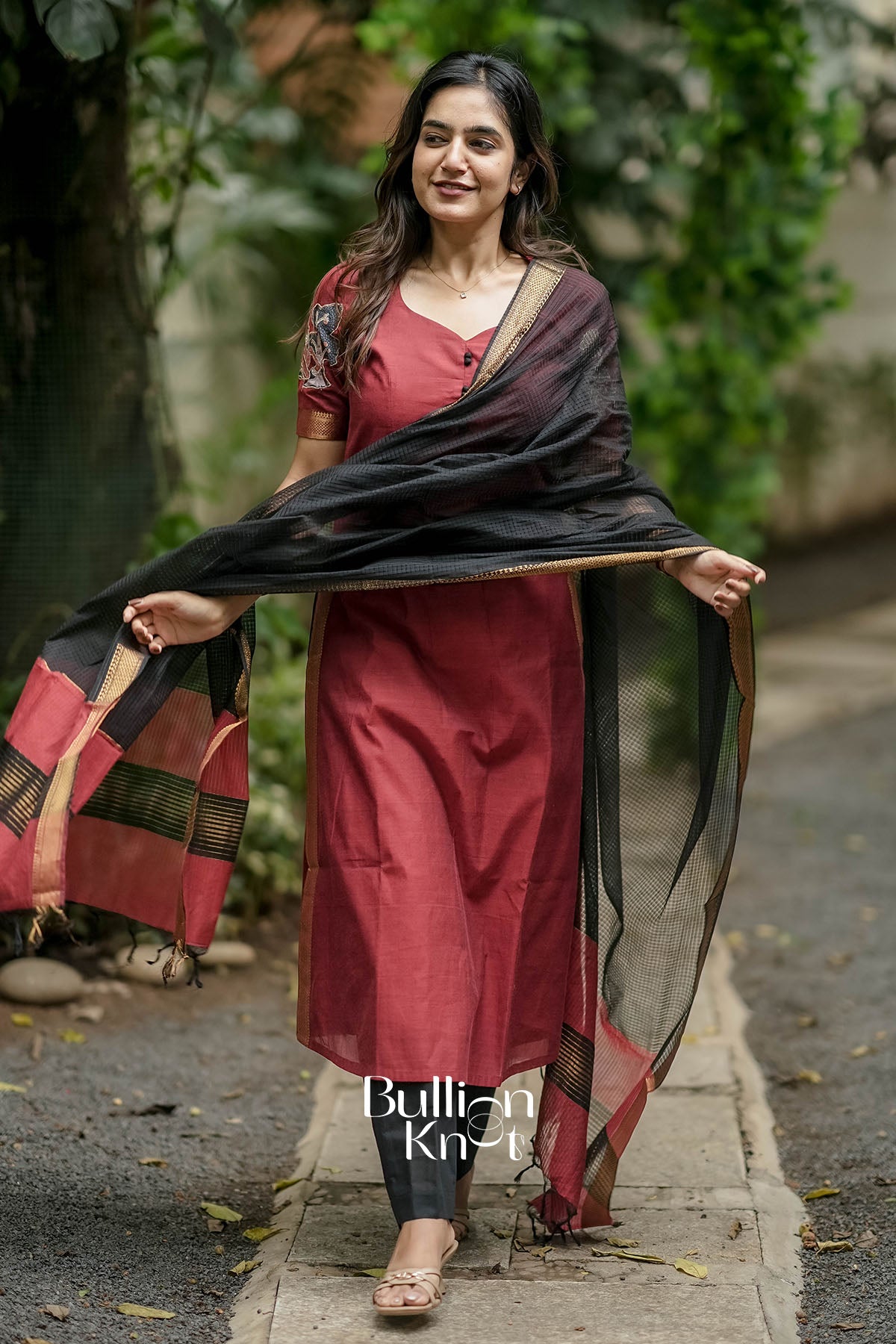 Avikaa Maroon Manglagiri Cotton Kurta Set