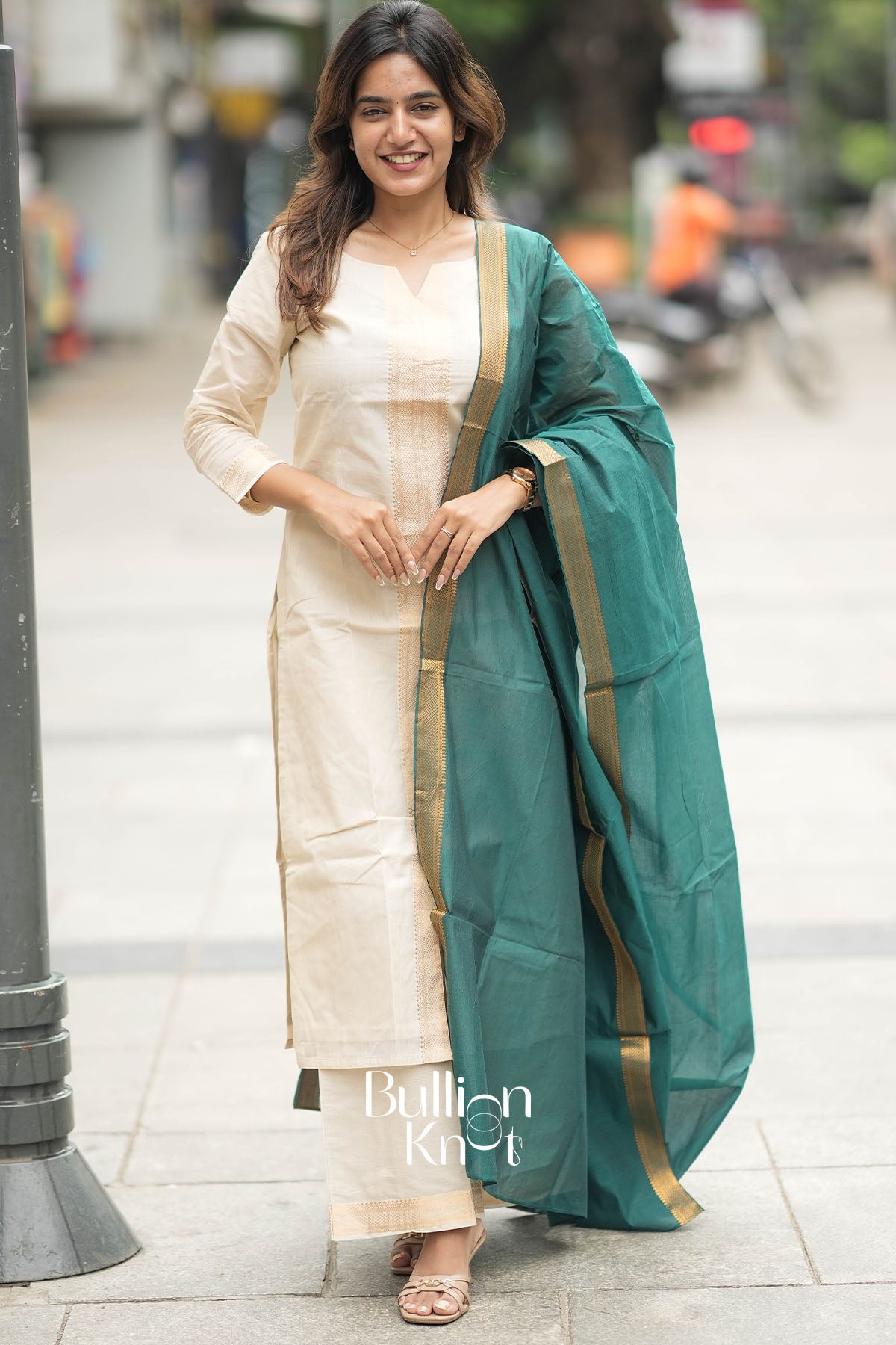 Varnika Mangalgiri Cotton Kurta Set in Maroon
