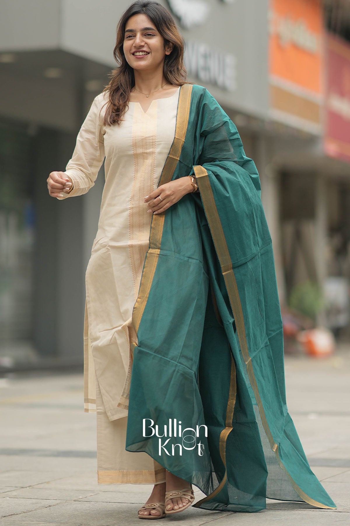 Varnika Mangalgiri Cotton Kurta Set in Maroon
