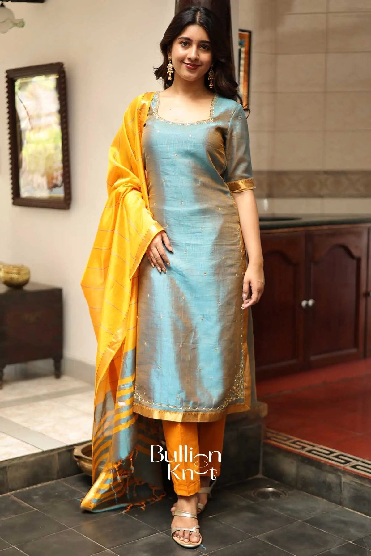 Lagoon | Teal Mangalgiri Pattu suit set with Dupatta