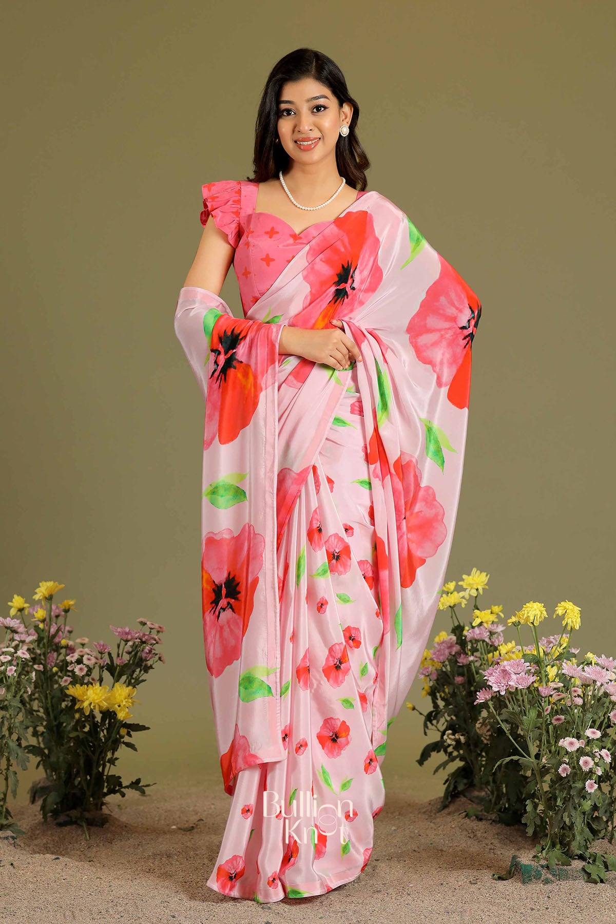 Mallow Swan Retro Print Saree in Pink