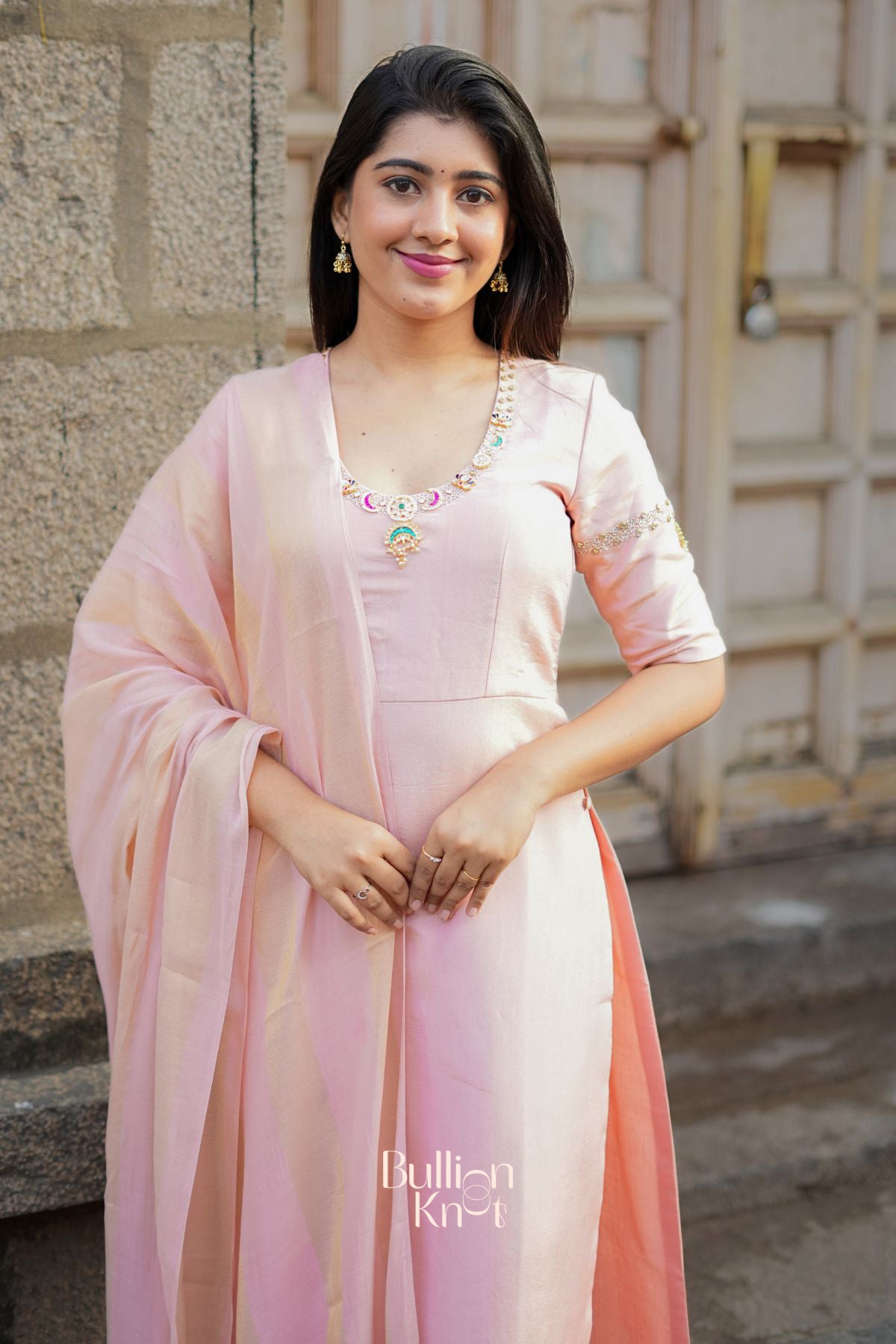 Noor Jadau Kurta Set In Peach