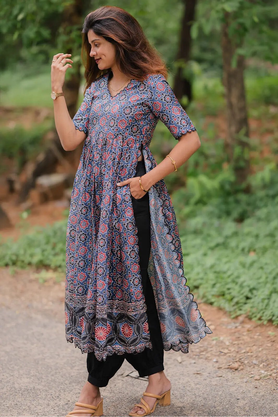 manipura kurta and cotton pent online at Bullionknot