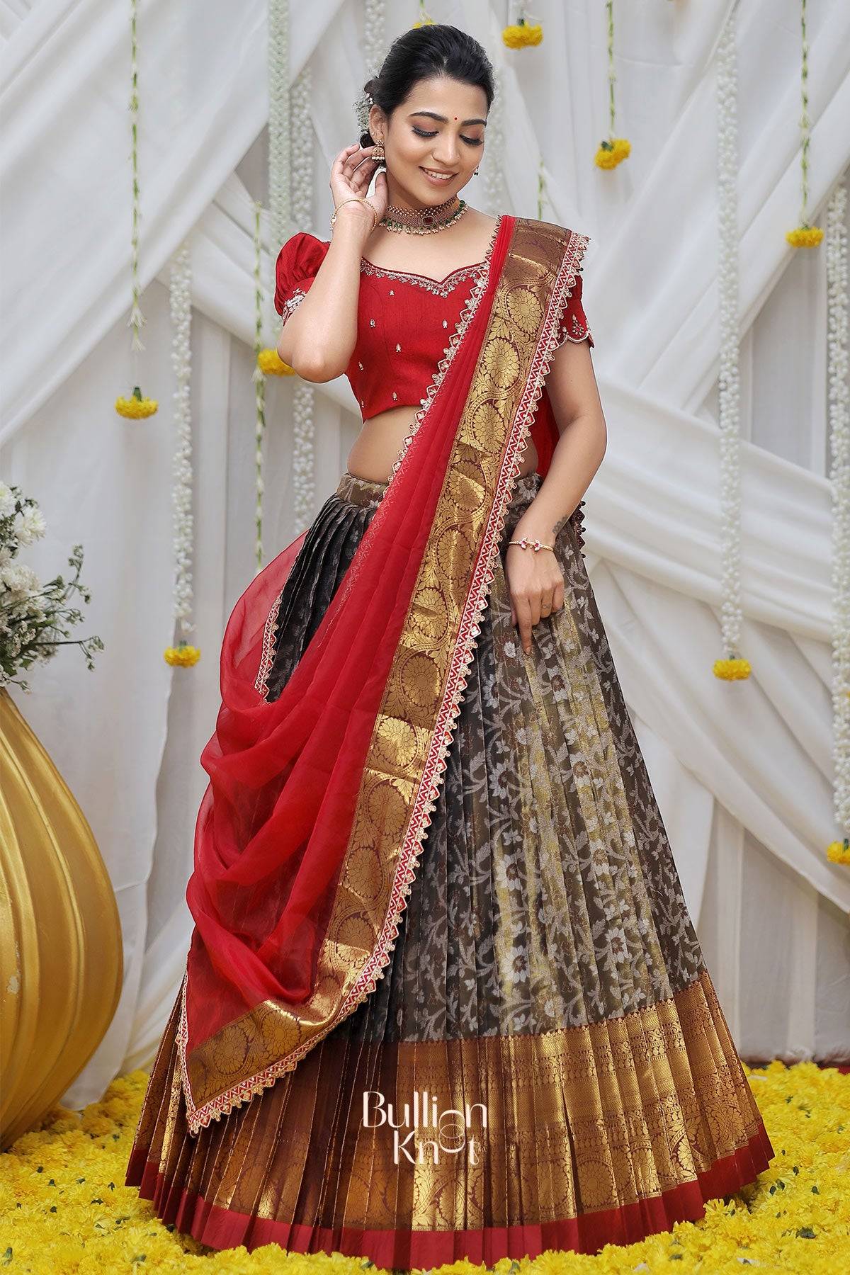 stylish ganga banarasi lehenga set