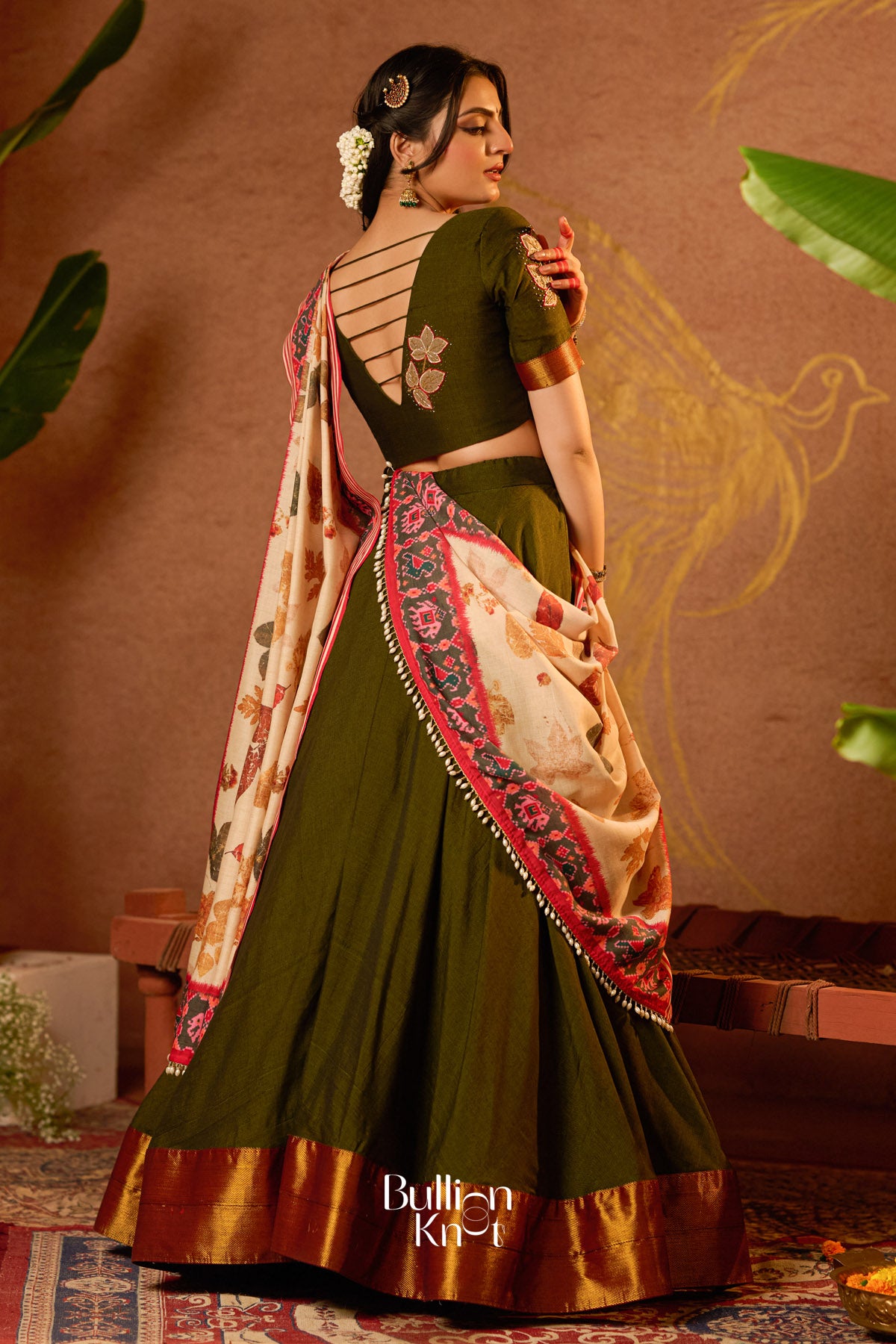Tithi Handloom Half saree in Mehendi