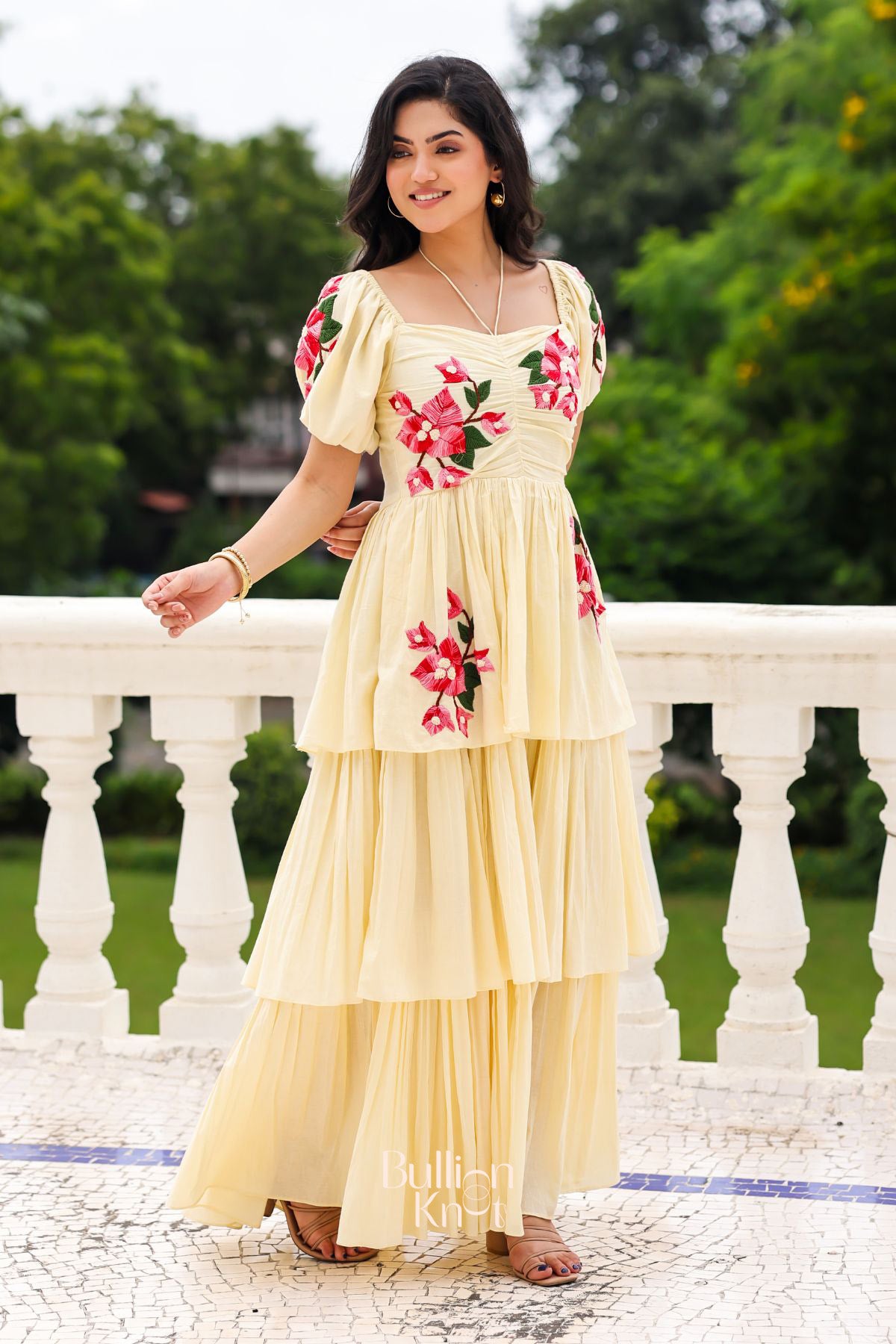Delight Petal Vanilla Embroidery Layered Flared Maxi Dress L / Ivory Delight Petal Vanilla Embroidery Layered Flared Maxi Dress L / Ivory
