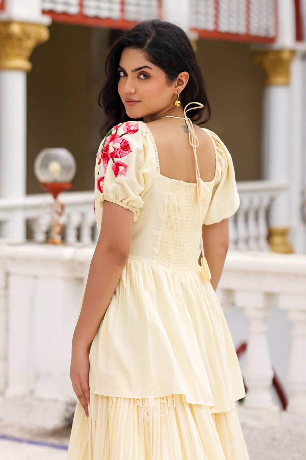 Delight Petal Vanilla Embroidery Layered Flared Maxi Dress L / Ivory Delight Petal Vanilla Embroidery Layered Flared Maxi Dress L / Ivory