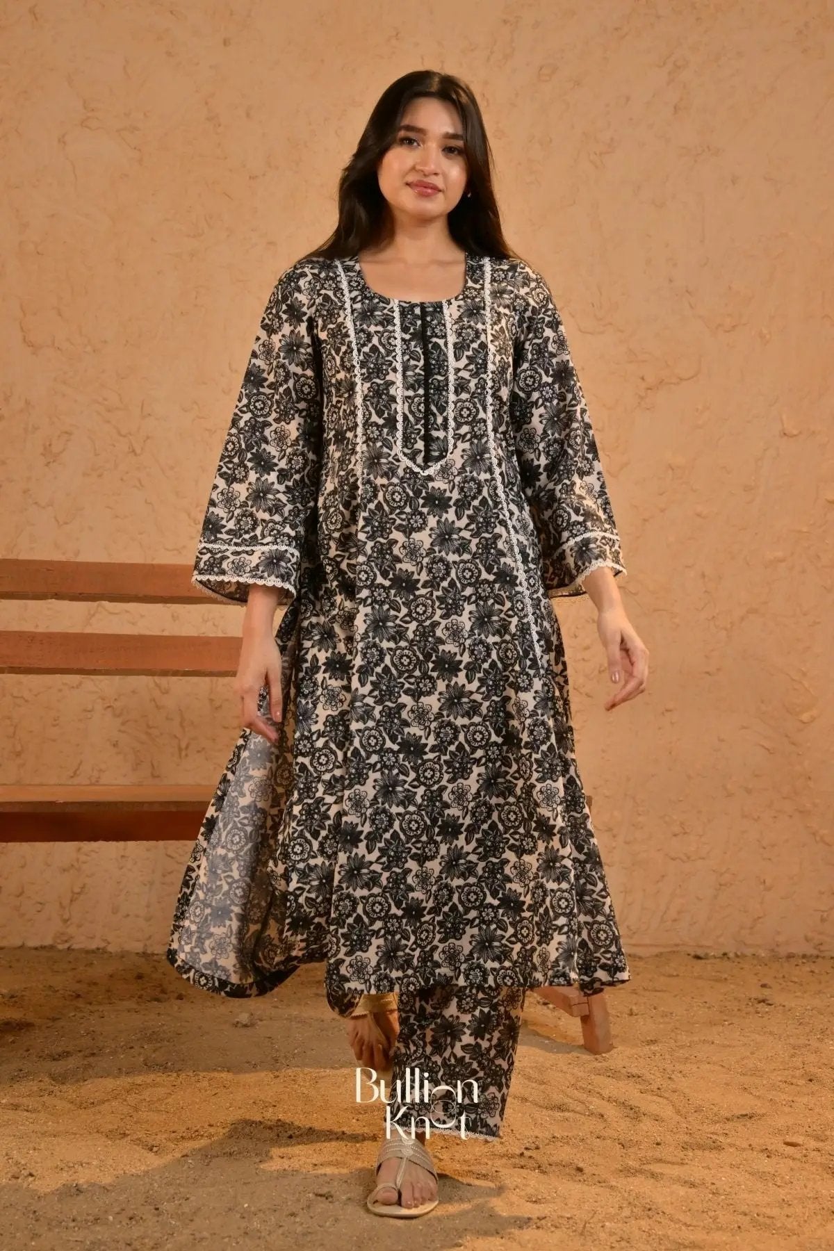 Siaa Maternity Kurta Set (Dress) in Black