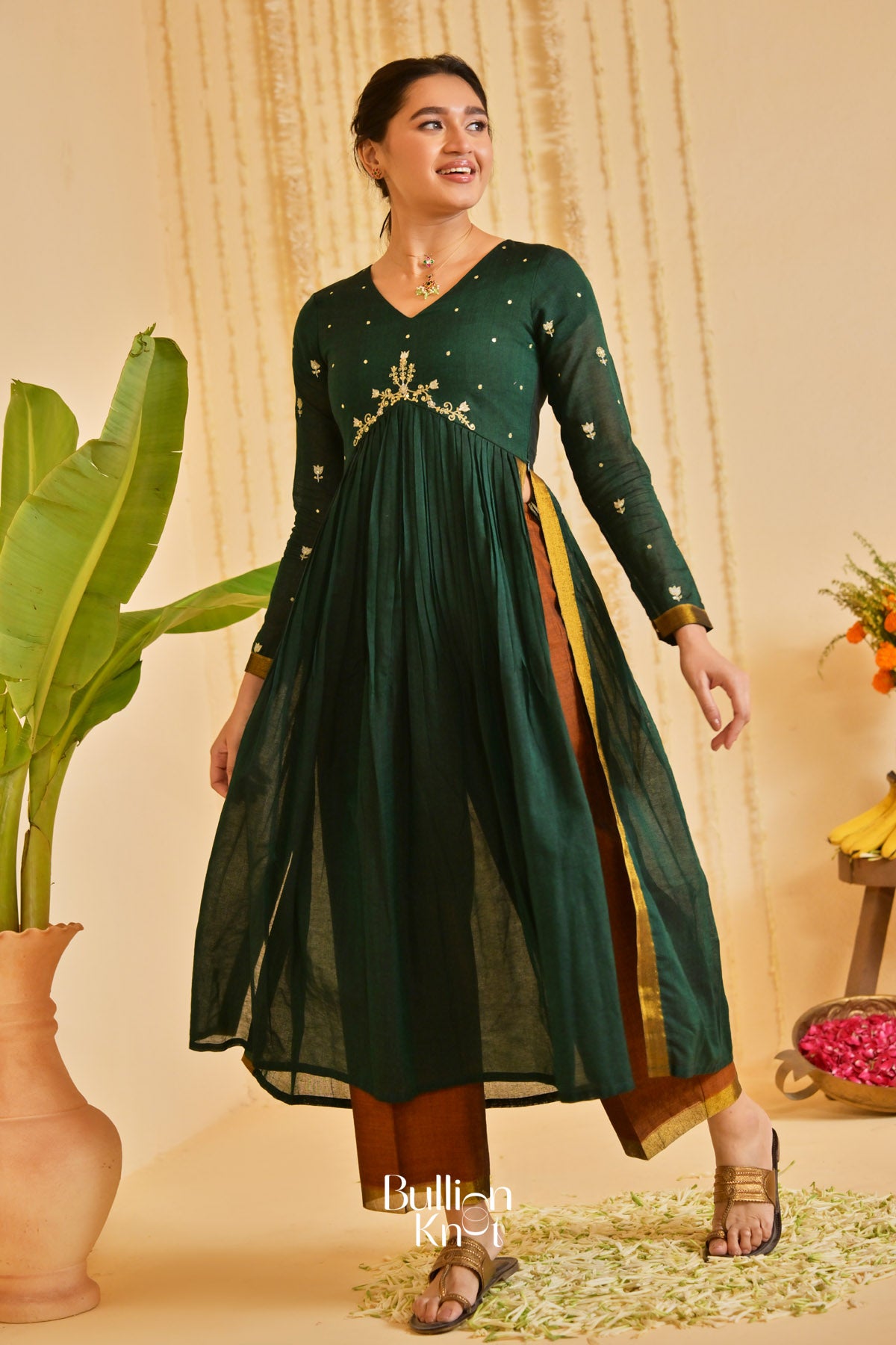 Saanjh Kurta Set (Dress) in Green