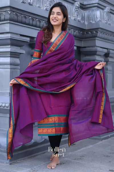 Bhavya Kurta set In Magenta