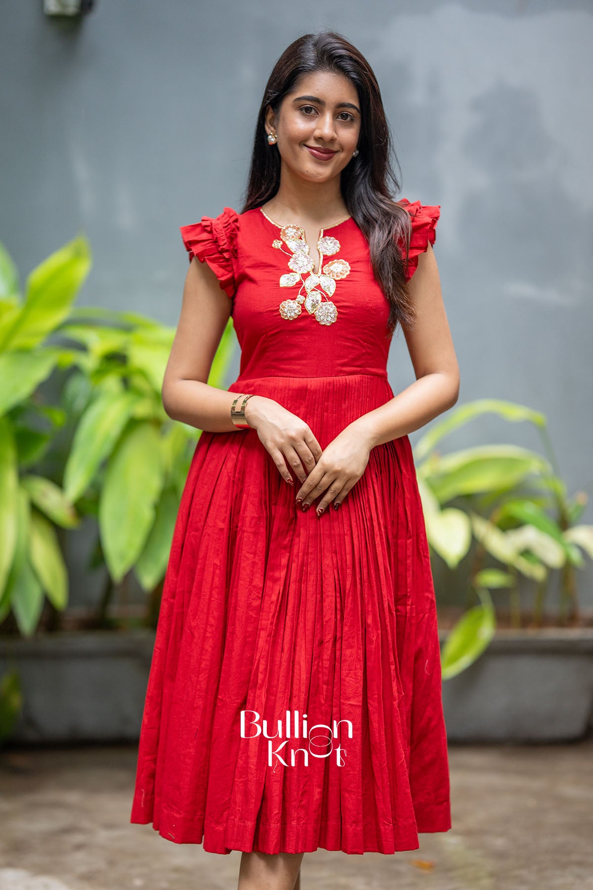 Red Mul Cotton Midi Dress front view, elegant and comfortable design