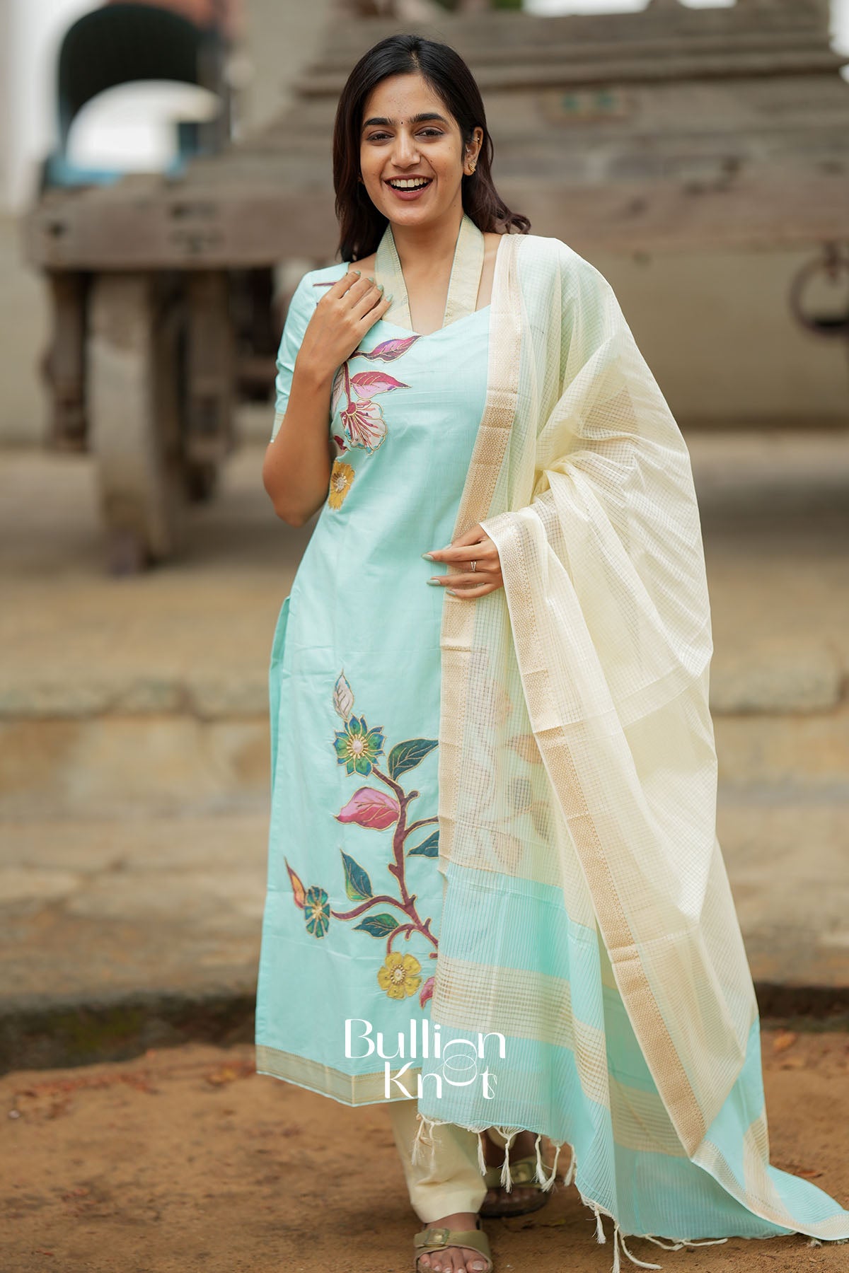 Saanvi Aqua Manglagiri Cotton Kurta Set