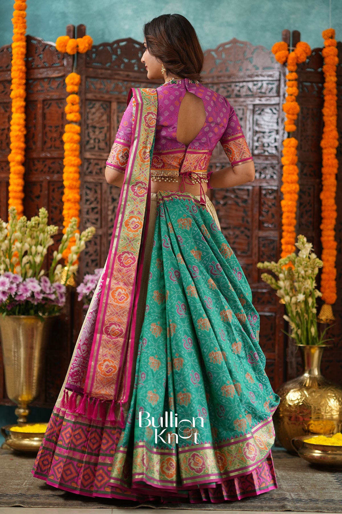 Pehraav Green Rani 2 IN 1 Lehenga Set With Belt