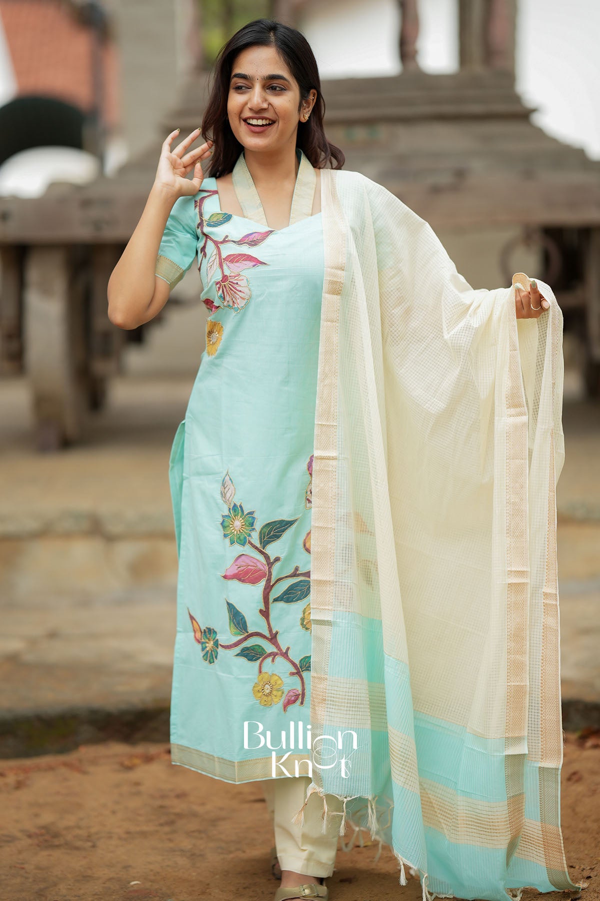 Saanvi Aqua Manglagiri Cotton Kurta Set
