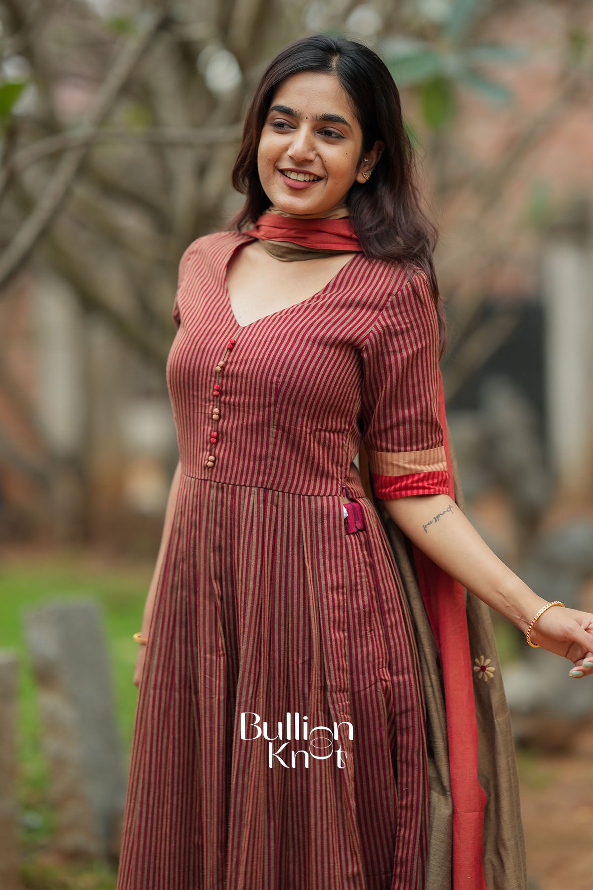 Parampara Maroon Strips Handloom Kurta Set