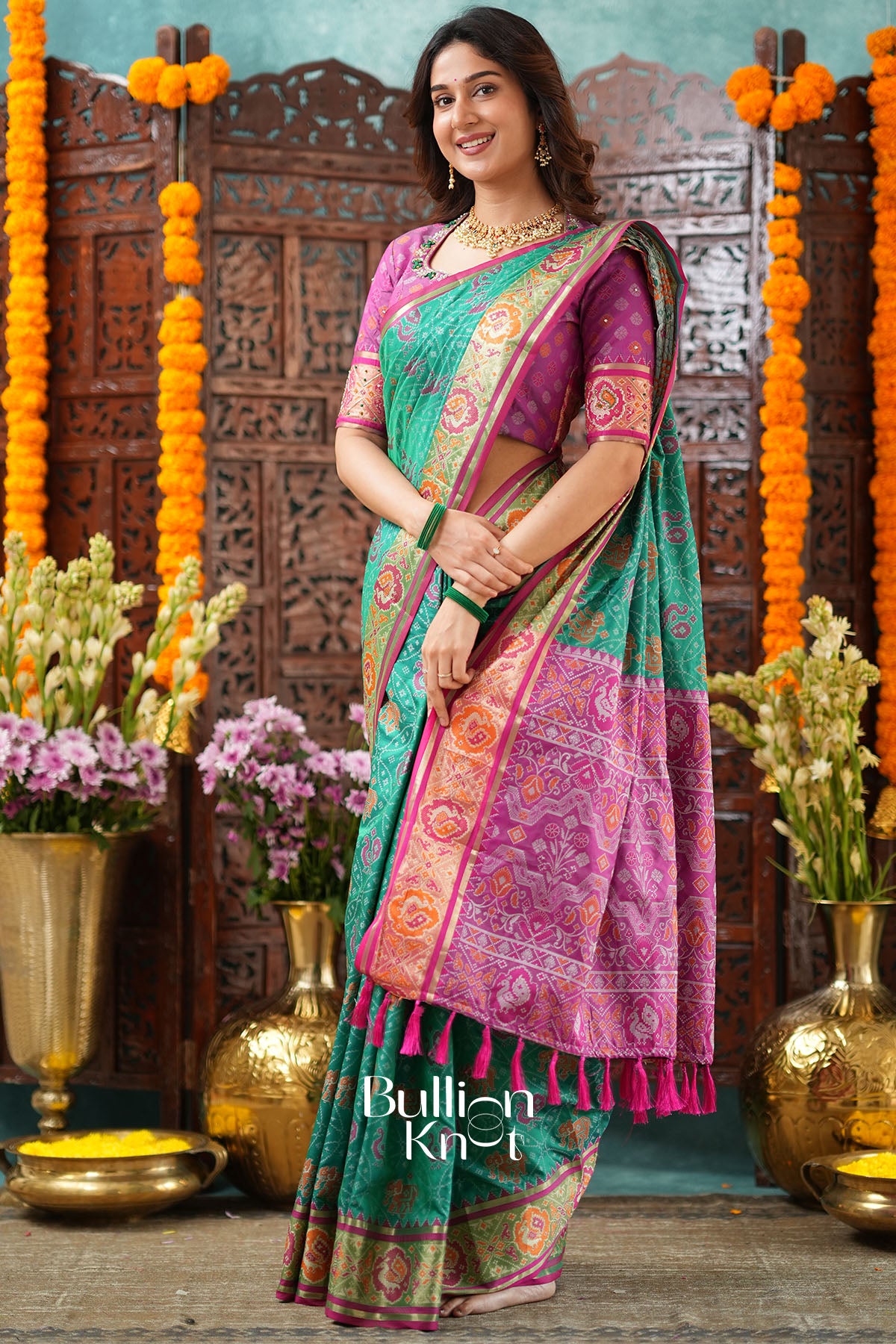 Pehraav Green Rani 2 IN 1 Lehenga Set With Belt