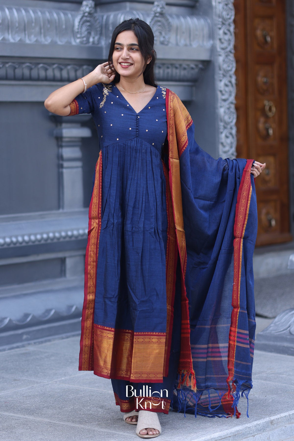 Basude Handloom Suit Set in Blue