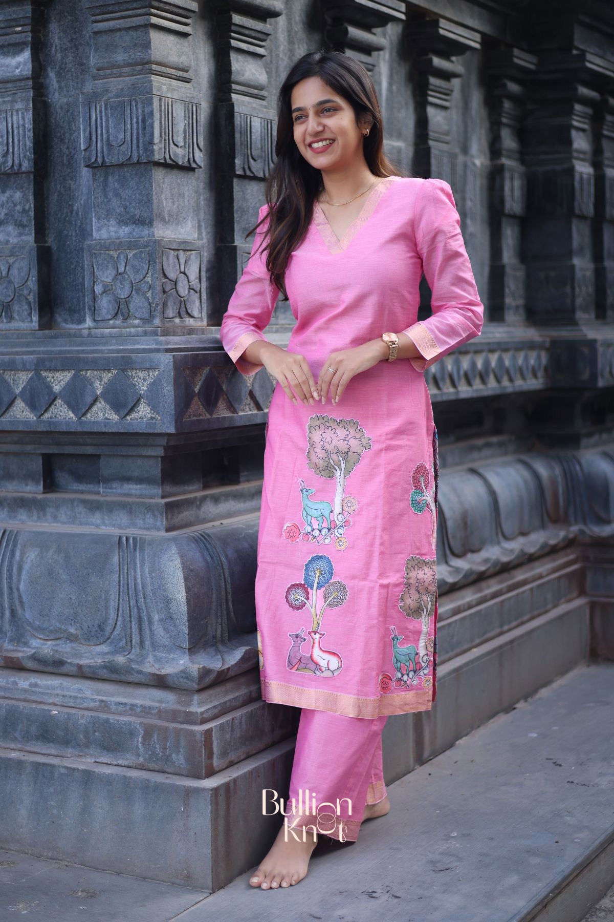 Chhaavi Handloom Kurta Set in Pink
