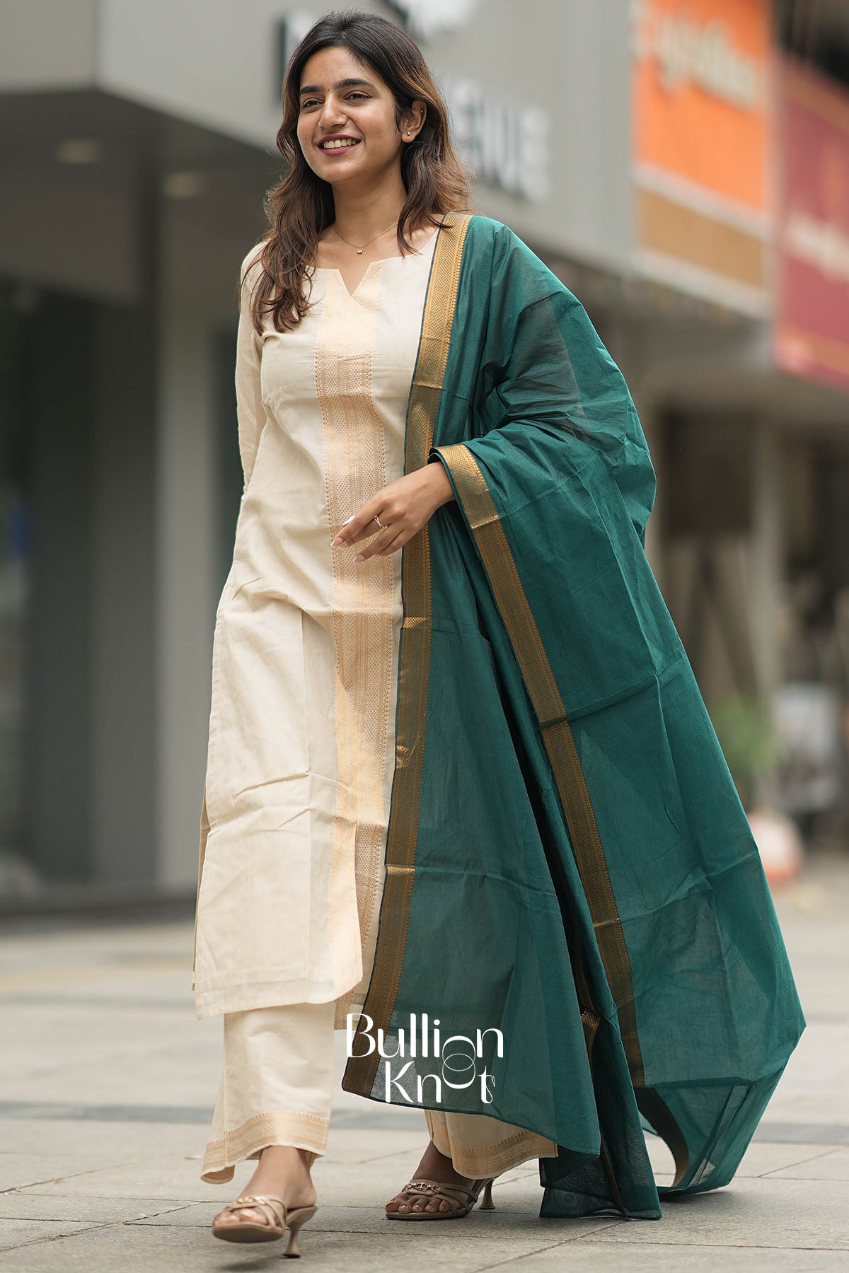Varnika Mangalgiri Cotton Kurta Set in Maroon