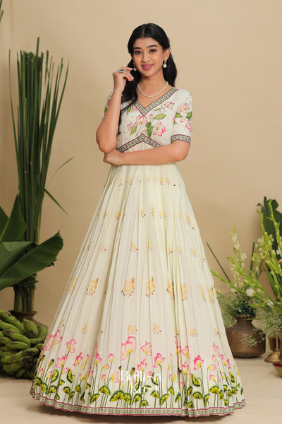 Govitri Pichwai Dress in Off-white