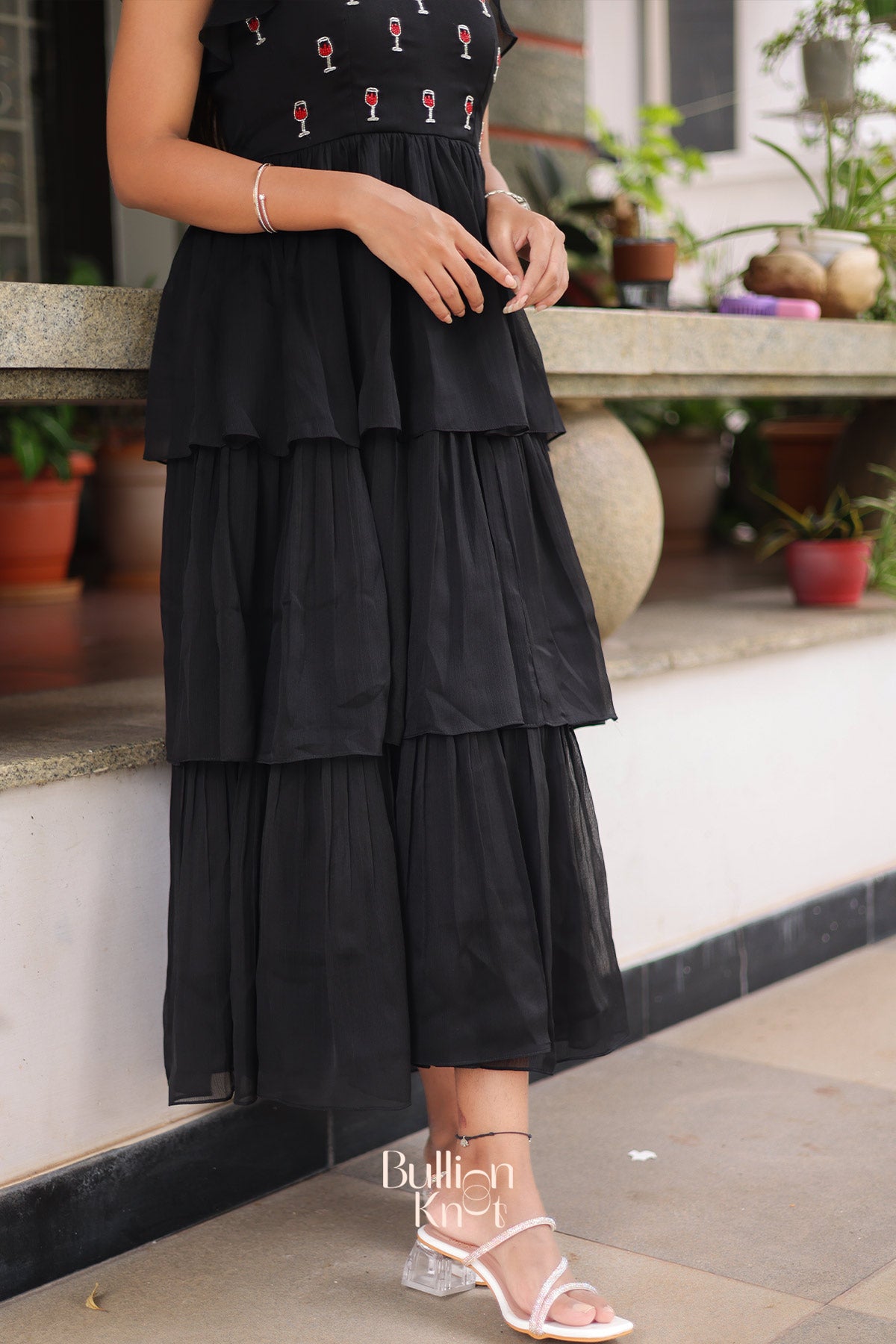 Gothic Chinnon Midi (Dress) in Black