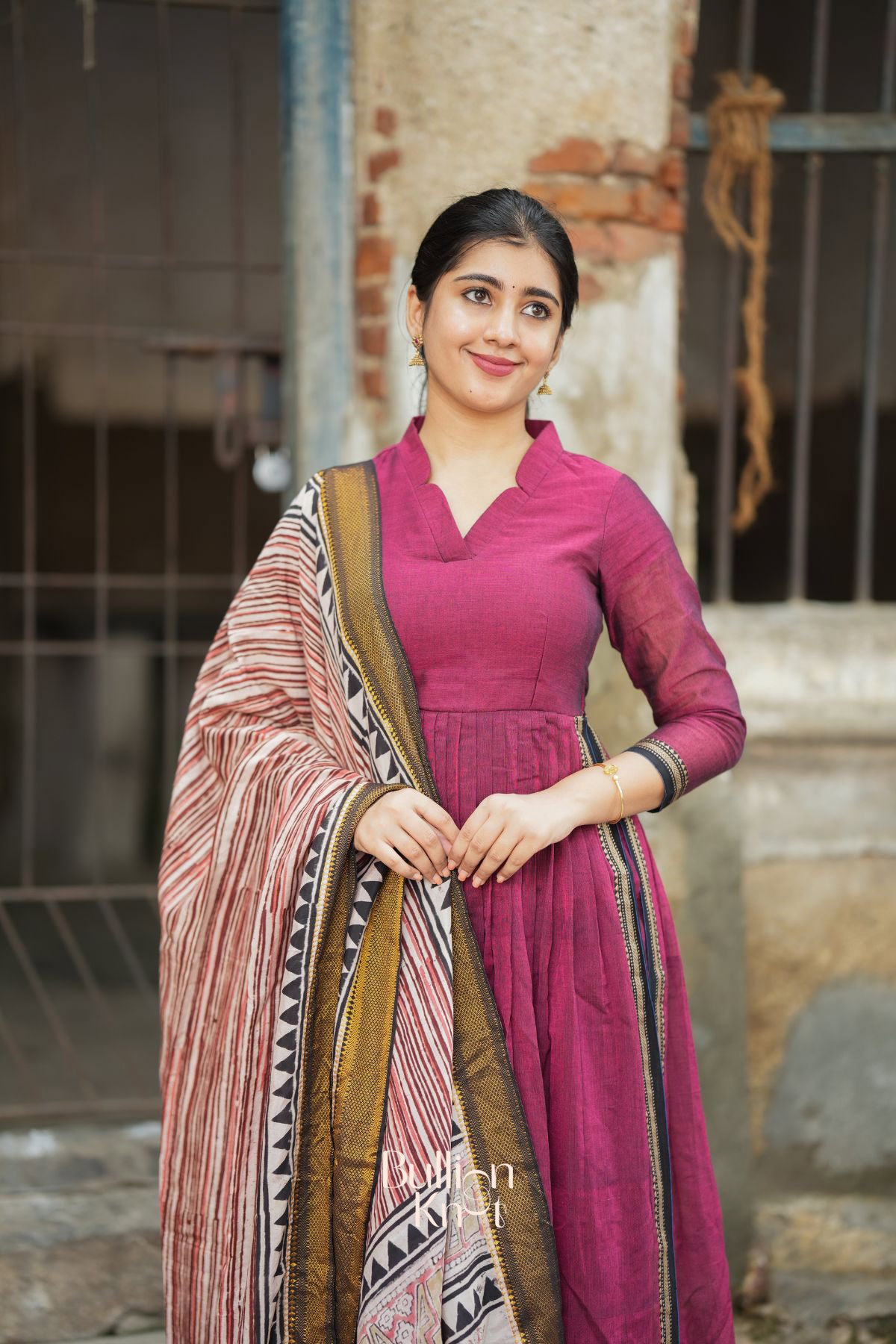 Kasturi Handloom Kurta Set in Maroon