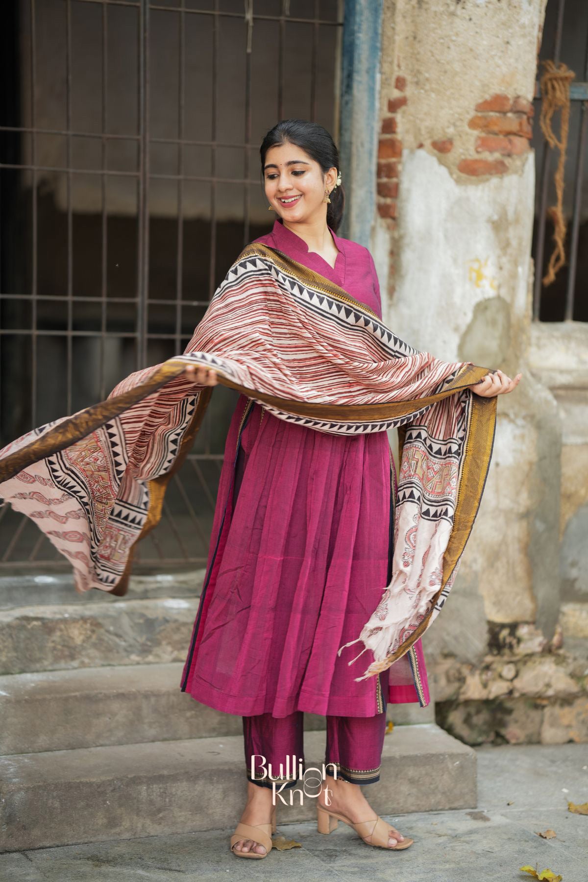 Kasturi Handloom Kurta Set in Maroon