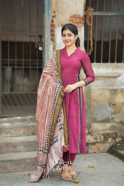 Kasturi Handloom Kurta Set in Maroon