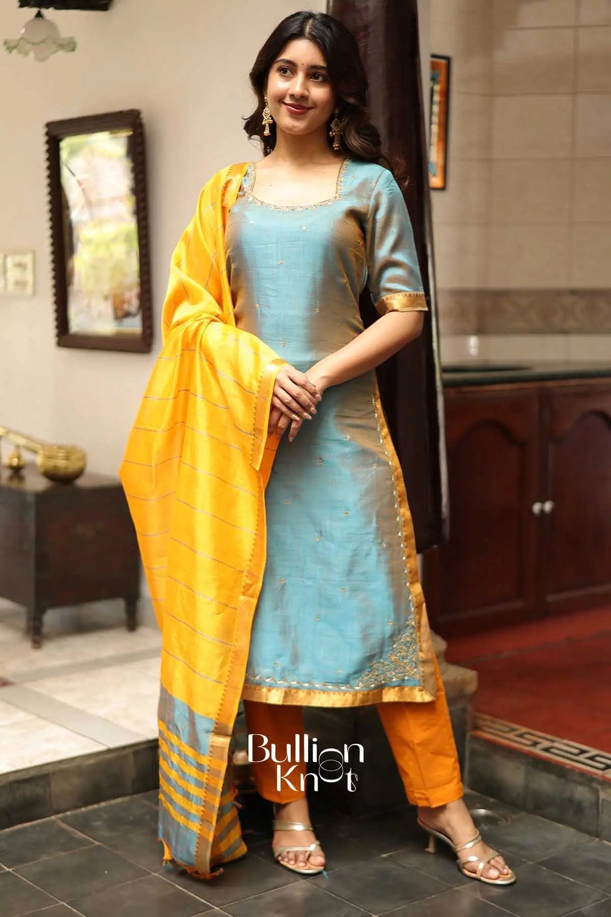 Lagoon | Teal Mangalgiri Pattu suit set with Dupatta