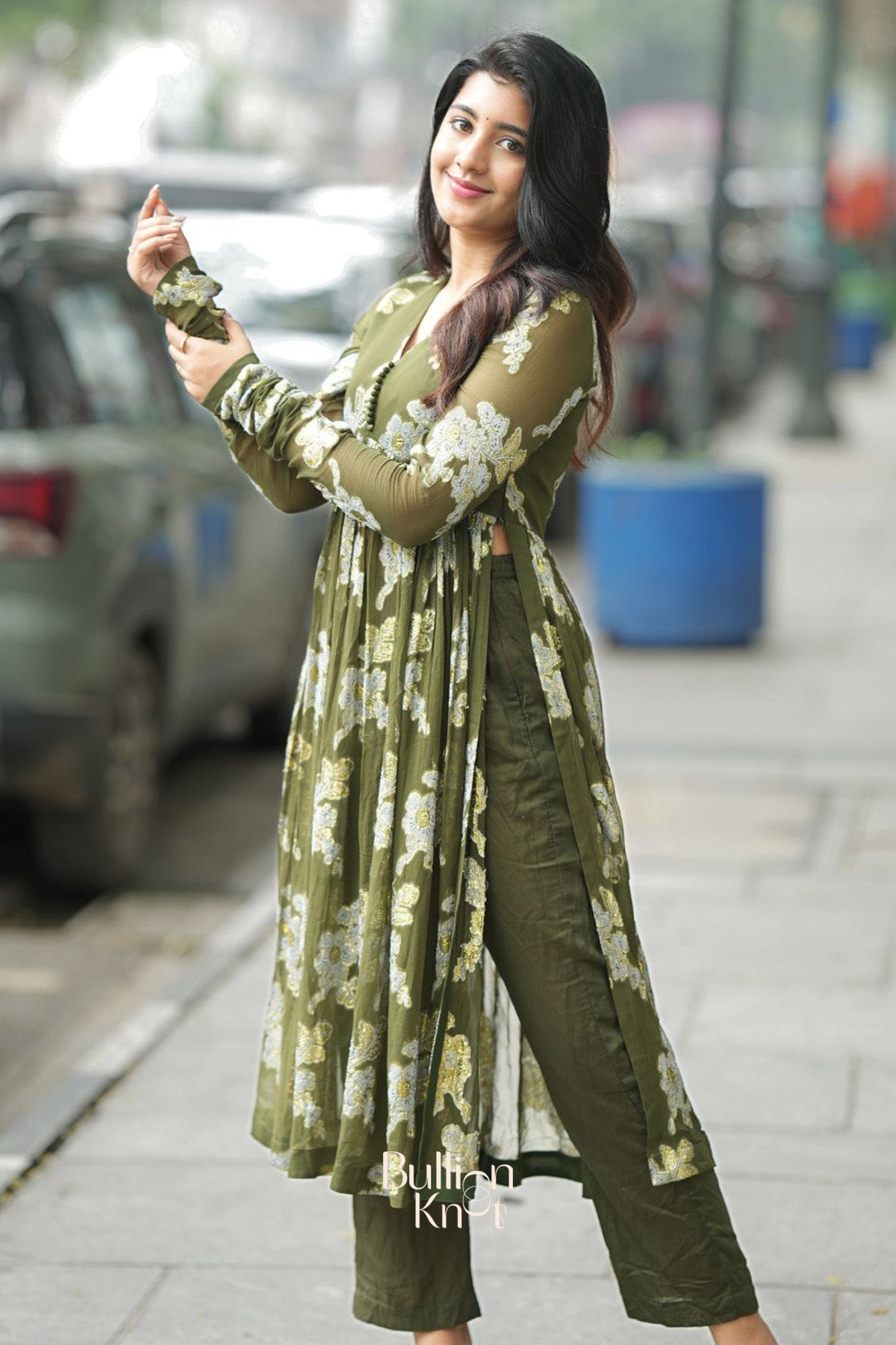 Maahi Kurta Set in Olive