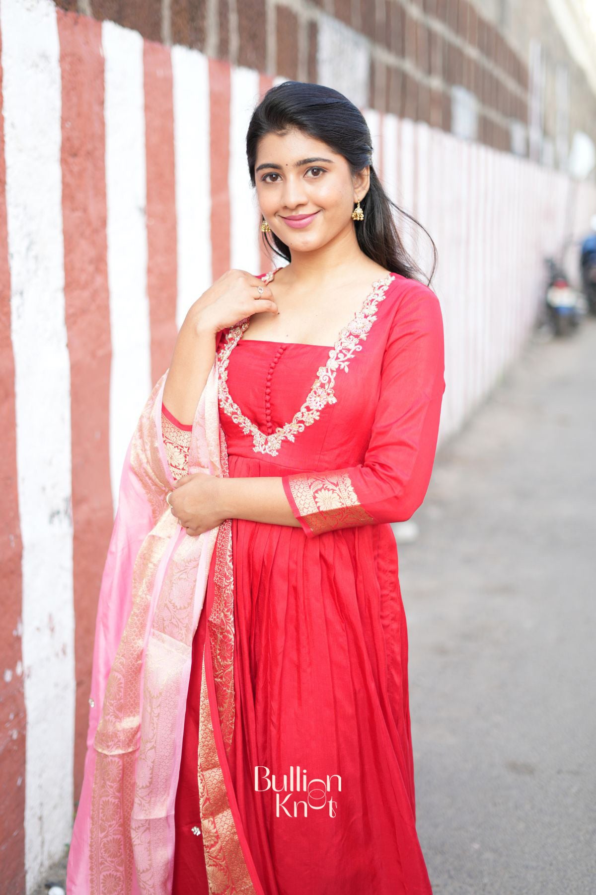 Madhubala Silk Kurta Set in Red