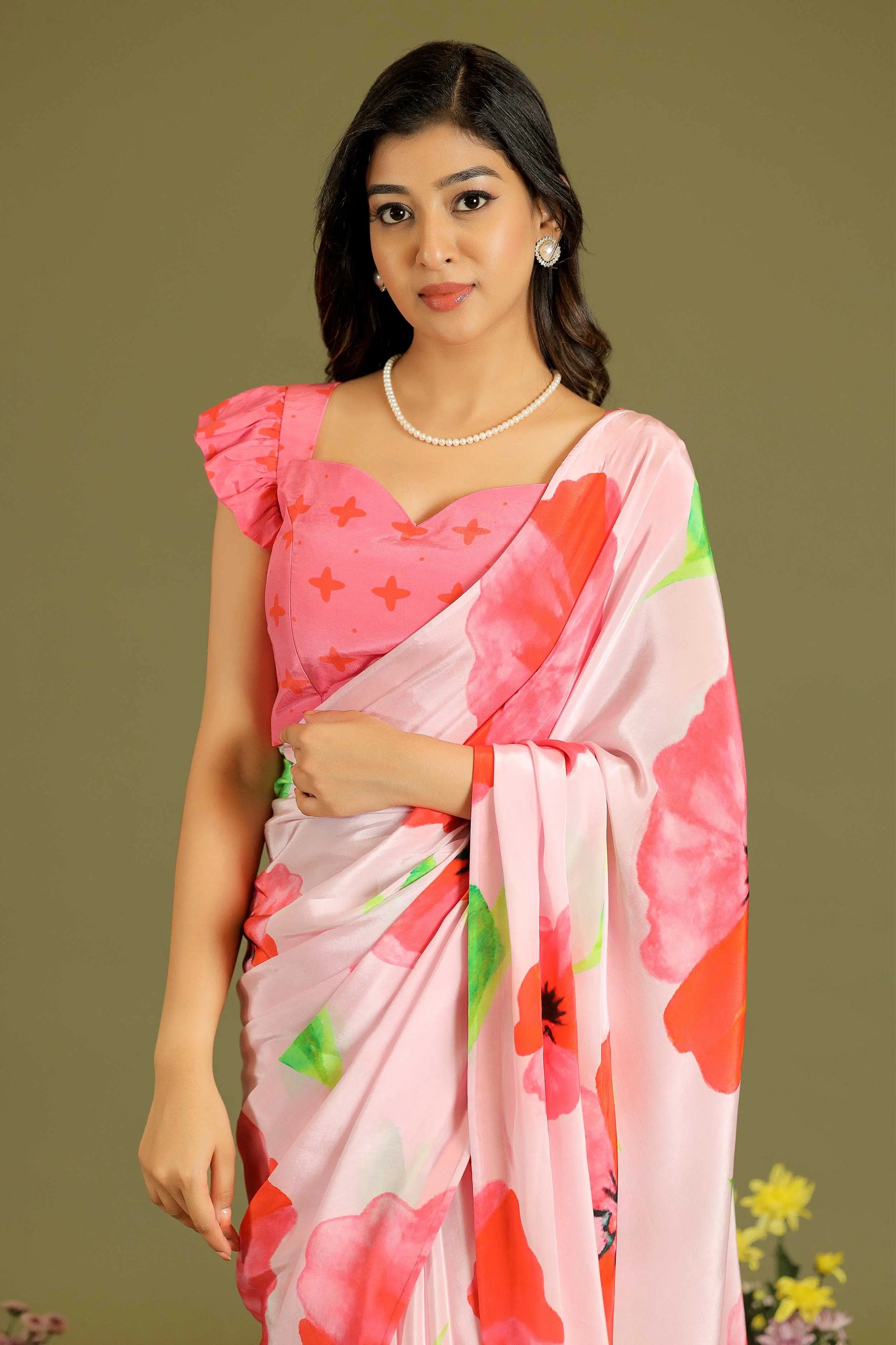 Mallow Swan Retro Prints Saree