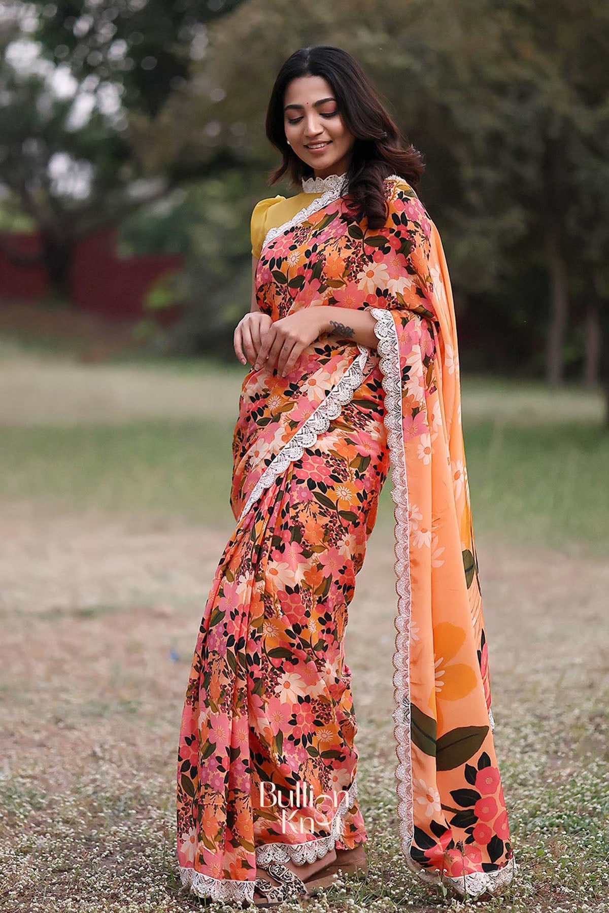Peach Floral Retro Print Saree