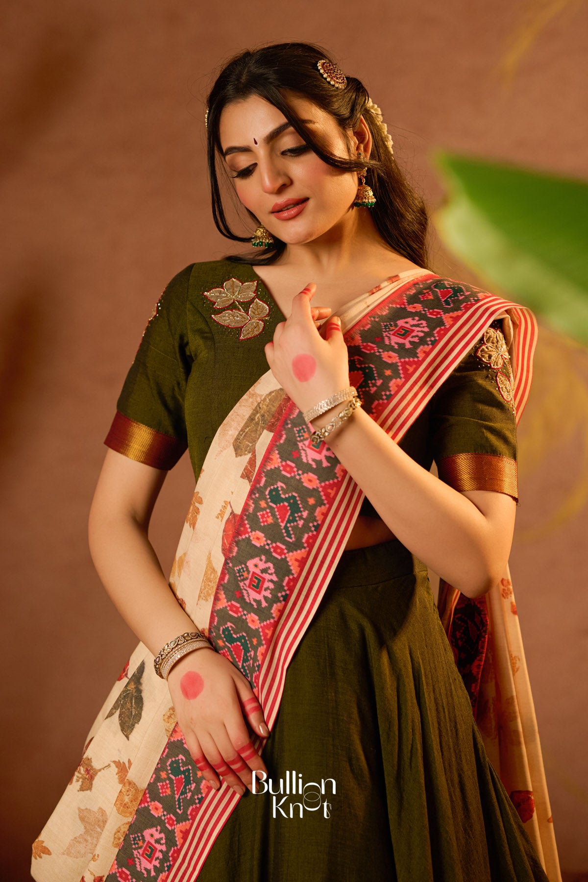 Tithi Handloom Half saree in Mehendi