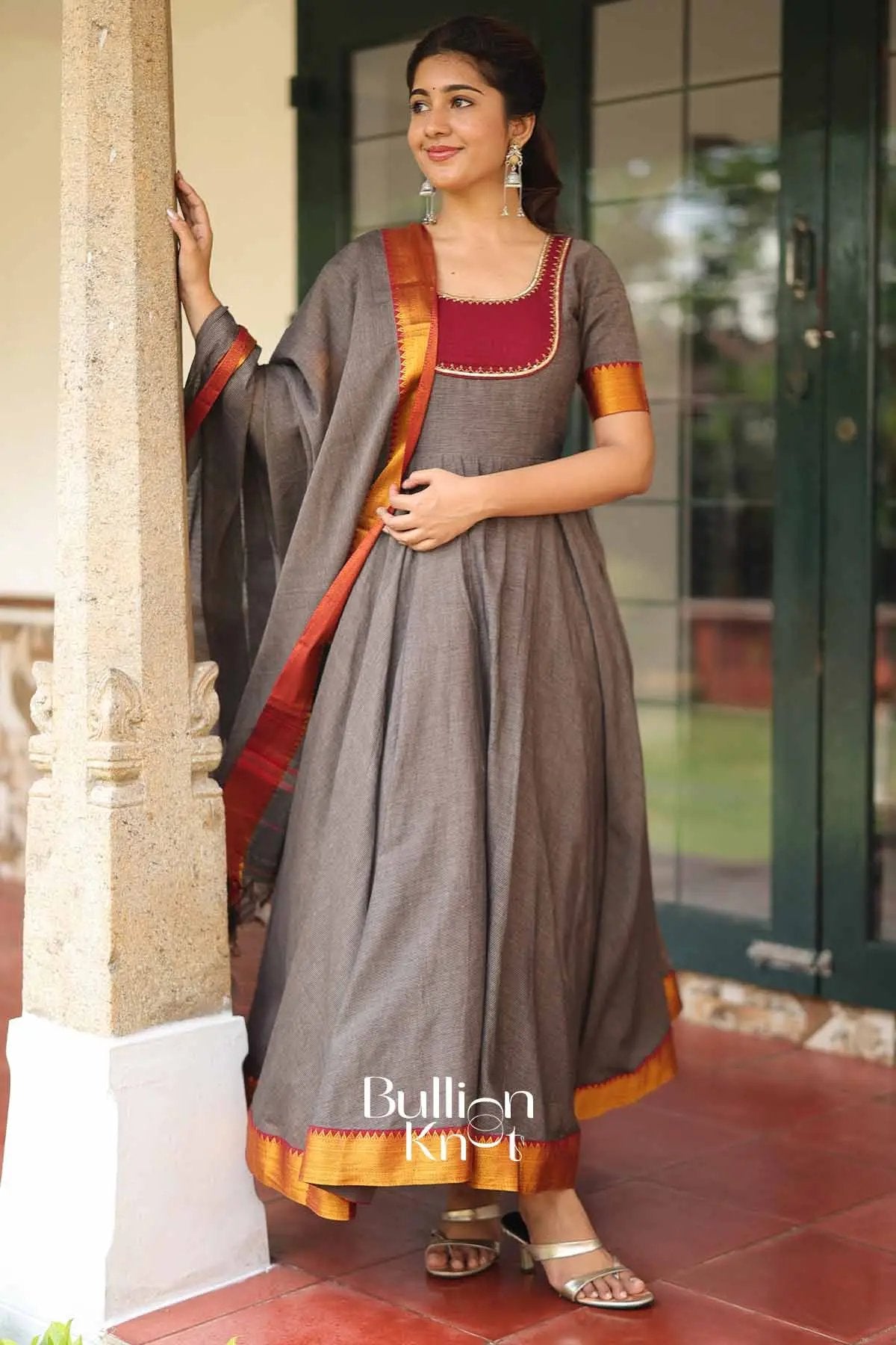 Keshwini Gray Handwoven Narayanpet Cotton Anarkali Dress